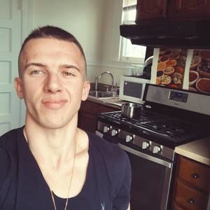 Meet your Posher, Petala